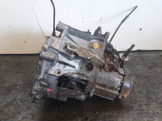 Mechaniczna skrzynia biegów w komplecie 20CH58 PEUGEOT