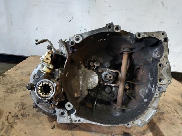 Mechaniczna skrzynia biegów w komplecie 20CH65 PEUGEOT