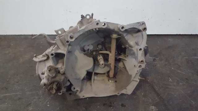 Mechaniczna skrzynia biegów w komplecie 20CL29 PEUGEOT