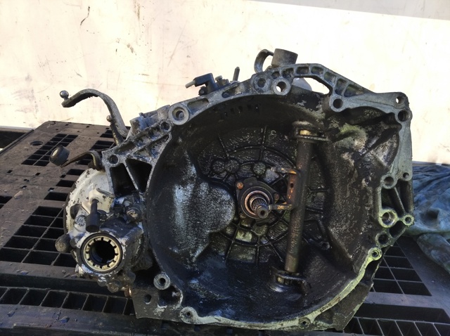 Mechaniczna skrzynia biegów w komplecie 20CL77 PEUGEOT