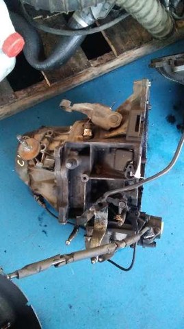 Mechaniczna skrzynia biegów w komplecie 20CL77 PEUGEOT