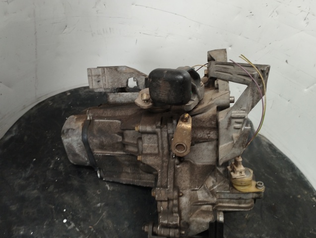 Mechaniczna skrzynia biegów w komplecie 20CP20 PEUGEOT
