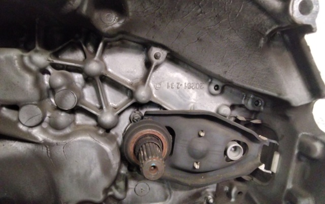Mechaniczna skrzynia biegów w komplecie 20CQ08 PEUGEOT