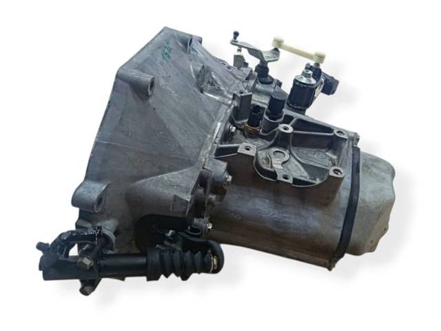 Mechaniczna skrzynia biegów w komplecie 20CR15 PEUGEOT