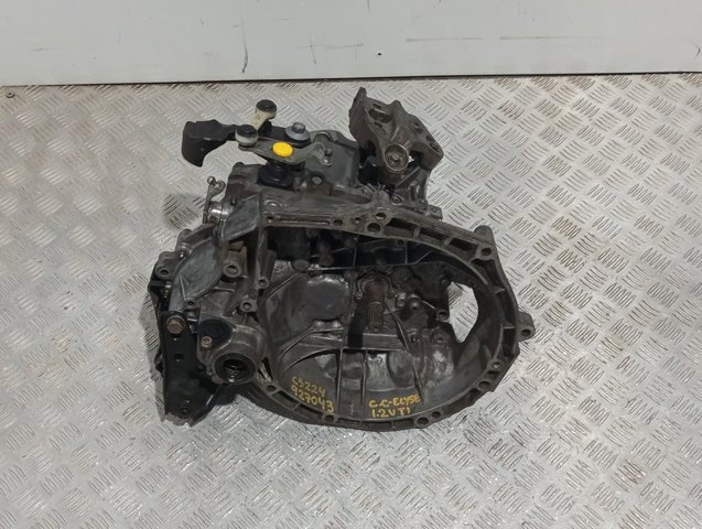 Mechaniczna skrzynia biegów w komplecie 20CR15 PEUGEOT