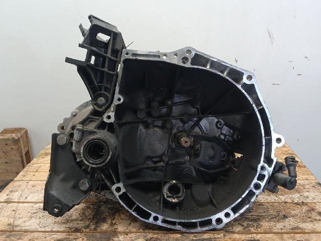 Mechaniczna skrzynia biegów w komplecie 20CR15 PEUGEOT