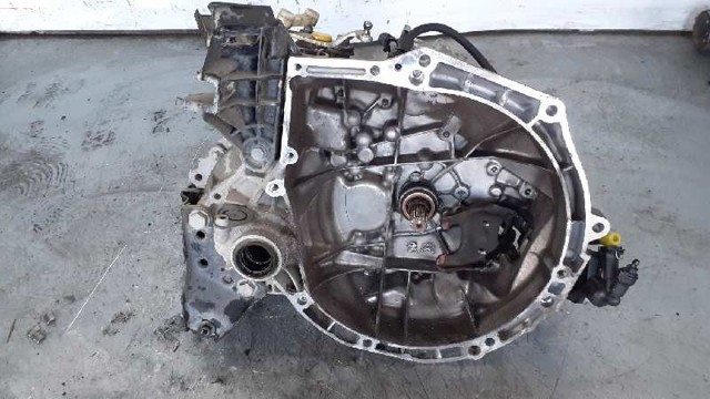 Mechaniczna skrzynia biegów w komplecie 20CR15 PEUGEOT