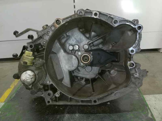 Mechaniczna skrzynia biegów w komplecie 20DL22 PEUGEOT
