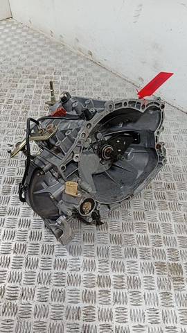Mechaniczna skrzynia biegów w komplecie 20DL41 PEUGEOT