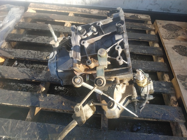 Mechaniczna skrzynia biegów w komplecie 20DM48 PEUGEOT