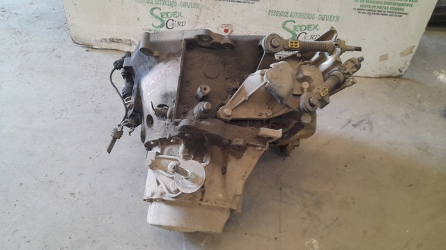 Mechaniczna skrzynia biegów w komplecie 20DM62 PEUGEOT