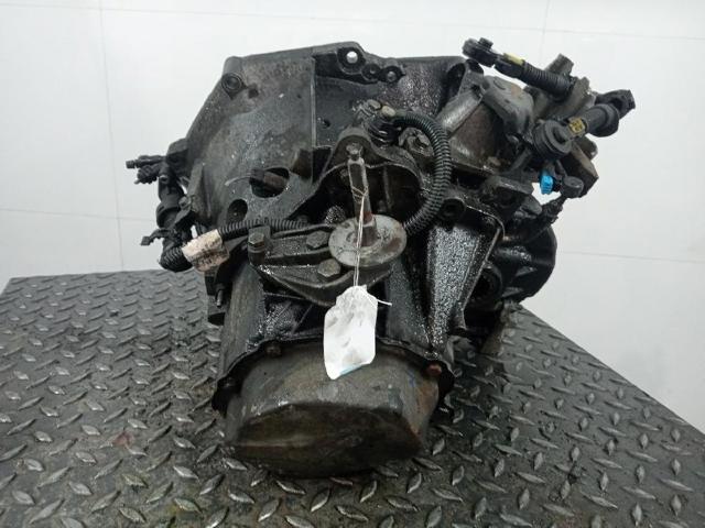 Mechaniczna skrzynia biegów w komplecie 20DM62 PEUGEOT