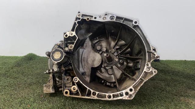 Mechaniczna skrzynia biegów w komplecie 20DM62 PEUGEOT