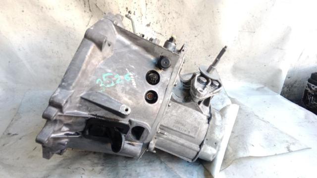 Mechaniczna skrzynia biegów w komplecie 20DM62 PEUGEOT