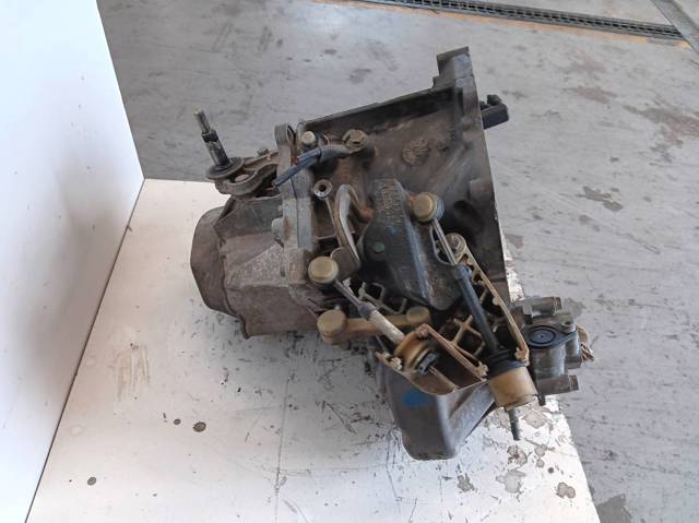 Mechaniczna skrzynia biegów w komplecie 20DM69 PEUGEOT