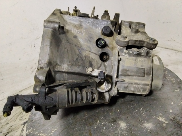Mechaniczna skrzynia biegów w komplecie 20DP45 PEUGEOT
