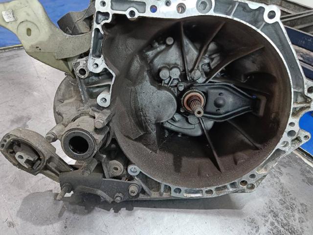 Mechaniczna skrzynia biegów w komplecie 20DP77 PEUGEOT