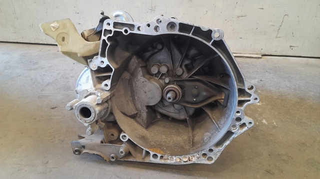 Mechaniczna skrzynia biegów w komplecie 20DP77 PEUGEOT