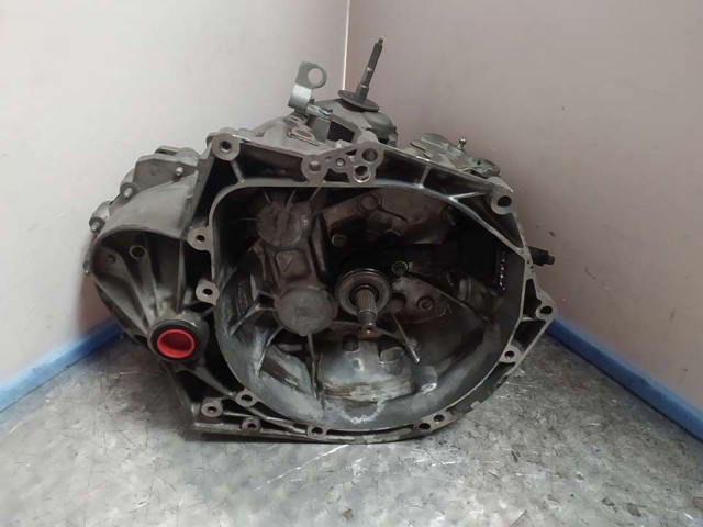 Mechaniczna skrzynia biegów w komplecie 20EA07 PEUGEOT