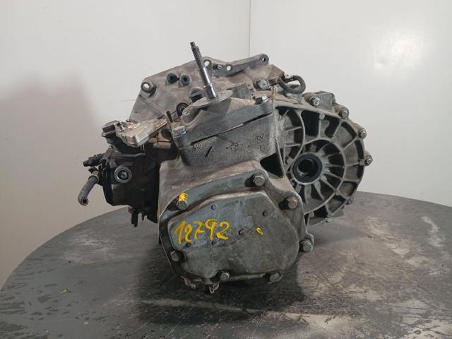 Mechaniczna skrzynia biegów w komplecie 20EA07 PEUGEOT