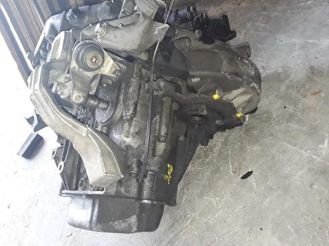 Mechaniczna skrzynia biegów w komplecie 20LM01 PEUGEOT