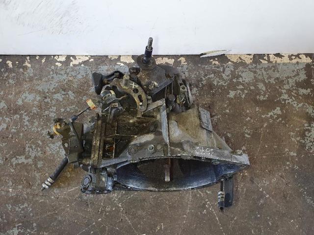 Mechaniczna skrzynia biegów w komplecie 20LM02 PEUGEOT