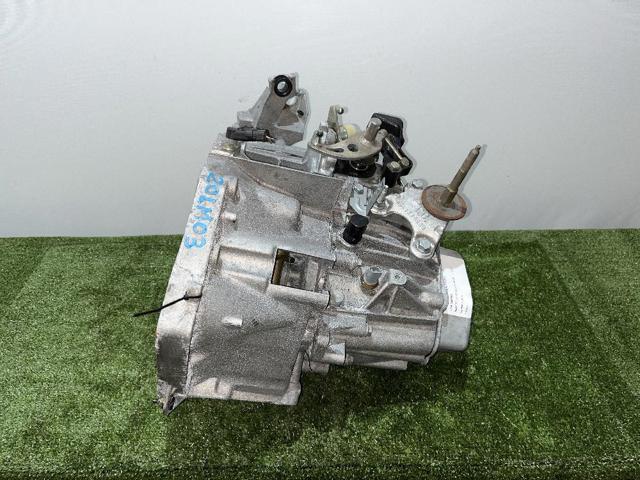 Mechaniczna skrzynia biegów w komplecie 20LM03 PEUGEOT