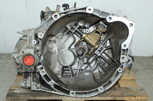Mechaniczna skrzynia biegów w komplecie 20LM03 PEUGEOT