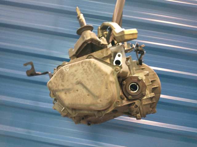 Mechaniczna skrzynia biegów w komplecie 20LM06 PEUGEOT