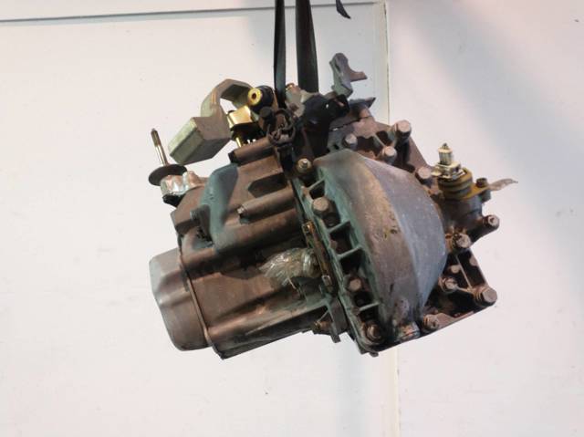 Mechaniczna skrzynia biegów w komplecie 20LM06 PEUGEOT