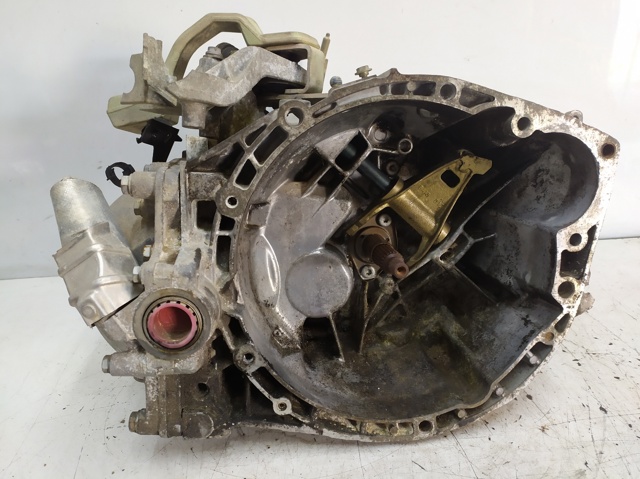 Mechaniczna skrzynia biegów w komplecie 20LM06 PEUGEOT
