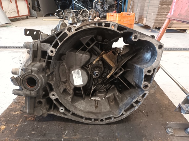 Mechaniczna skrzynia biegów w komplecie 20LM24 PEUGEOT