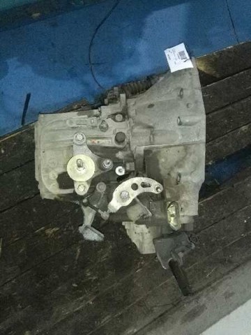 Mechaniczna skrzynia biegów w komplecie 20MB01 PEUGEOT