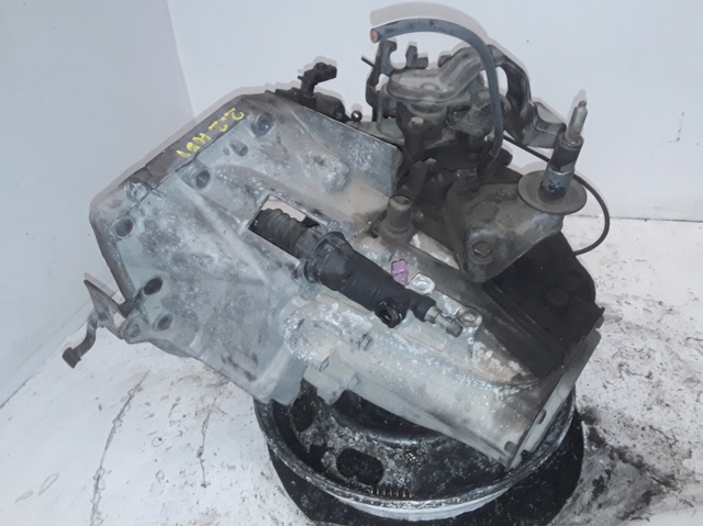 Mechaniczna skrzynia biegów w komplecie 20MB09 PEUGEOT