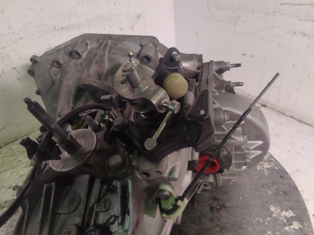 Mechaniczna skrzynia biegów w komplecie 20MB26 PEUGEOT