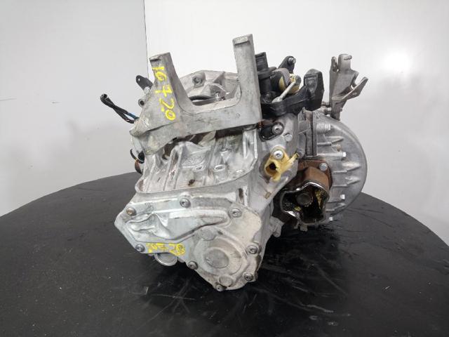 Mechaniczna skrzynia biegów w komplecie 20MB27 PEUGEOT