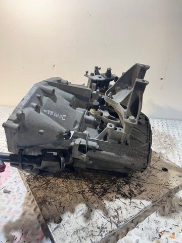 Mechaniczna skrzynia biegów w komplecie 20MB27 PEUGEOT