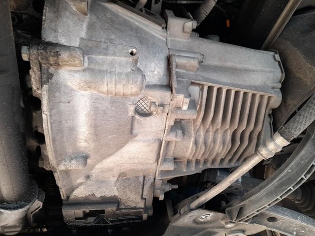 Mechaniczna skrzynia biegów w komplecie 20MB27 PEUGEOT