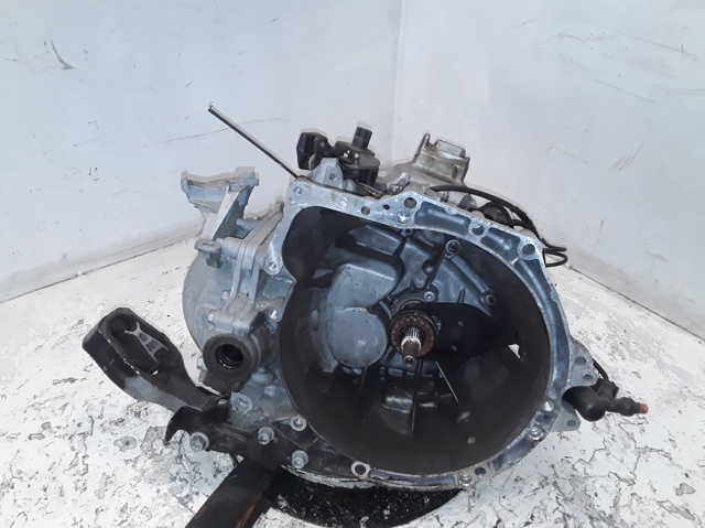 Mechaniczna skrzynia biegów w komplecie 20MB59 PEUGEOT