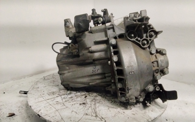 Mechaniczna skrzynia biegów w komplecie 20MB59 PEUGEOT