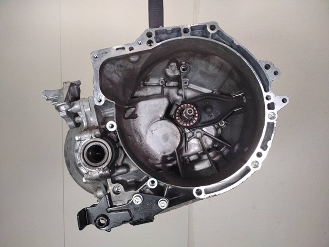 Mechaniczna skrzynia biegów w komplecie 20MB59 PEUGEOT