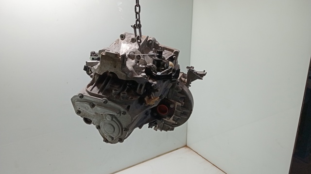 Mechaniczna skrzynia biegów w komplecie 20MB59 PEUGEOT