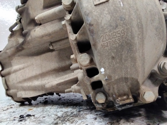 Mechaniczna skrzynia biegów w komplecie 20MB59 PEUGEOT