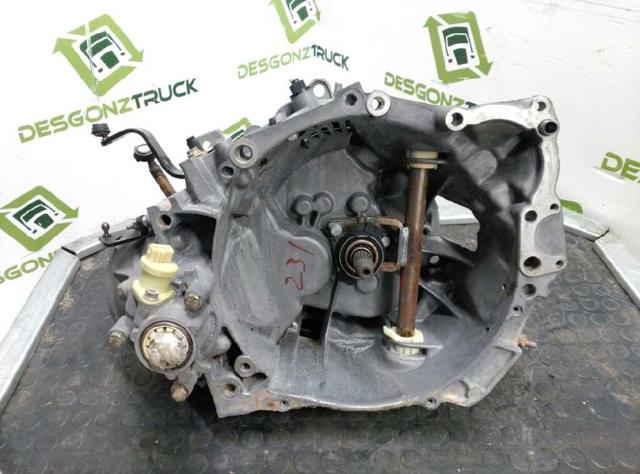 Mechaniczna skrzynia biegów w komplecie 20TA74 PEUGEOT