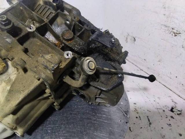 Mechaniczna skrzynia biegów w komplecie 20TE28 PEUGEOT