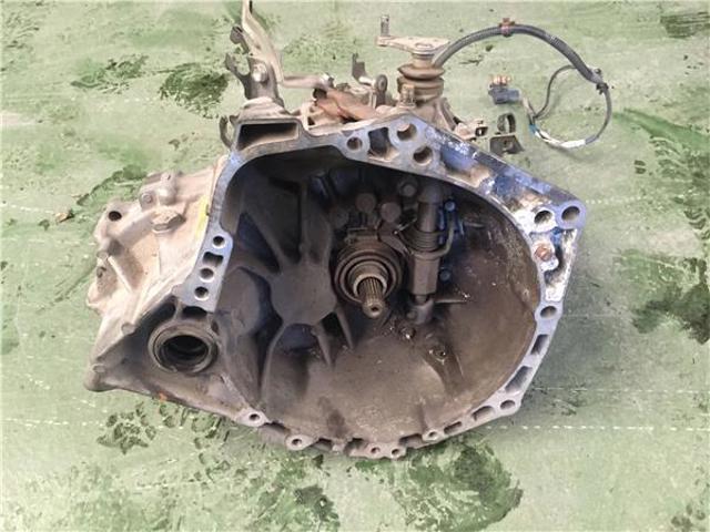 Mechaniczna skrzynia biegów w komplecie 20TT01 PEUGEOT