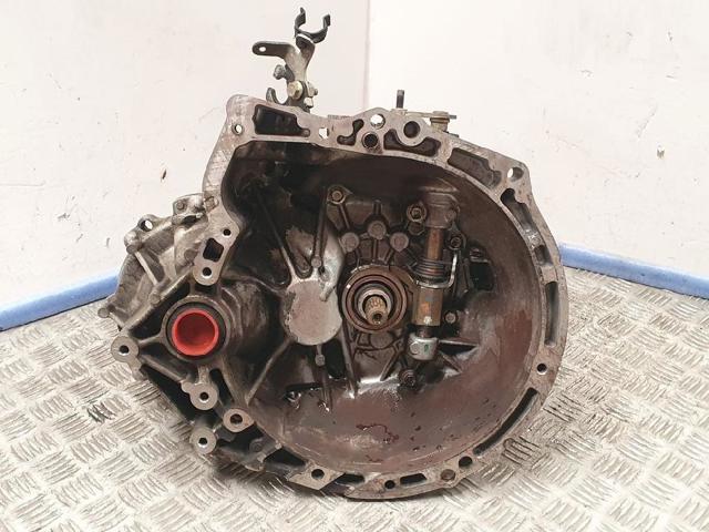 Mechaniczna skrzynia biegów w komplecie 20TT01 PEUGEOT