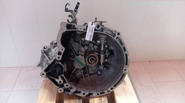 Mechaniczna skrzynia biegów w komplecie 20TT03 PEUGEOT