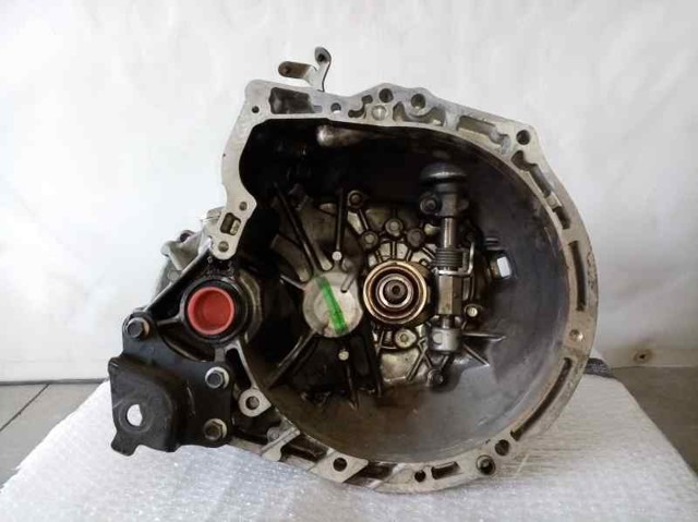 Mechaniczna skrzynia biegów w komplecie 20TT03 PEUGEOT