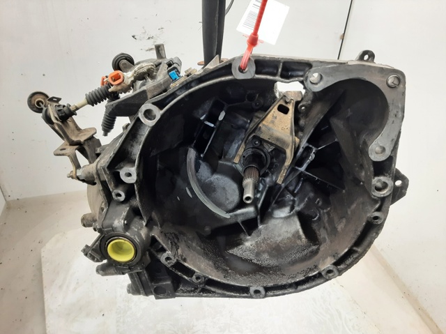 Mechaniczna skrzynia biegów w komplecie 20UE05 PEUGEOT